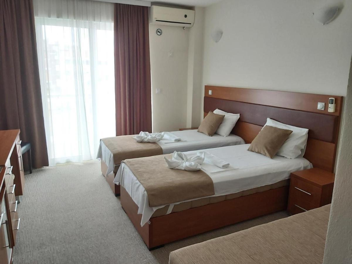 Hotel Zan ウルツィニ エクステリア 写真